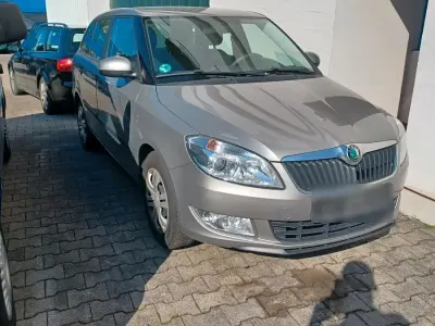 Gebraucht Skoda Fabia 104 PS (76 kW) 2011 Beige Kombi