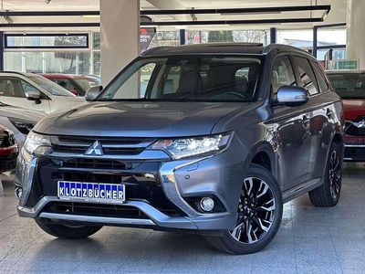 Gebraucht Mitsubishi Outlander P-HEV Top 121 PS (88 kW) 2017 Platinumgrau SUV