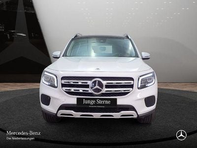 Mercedes GLB220