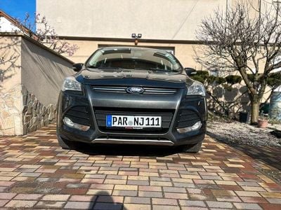 Gebraucht Ford Kuga Titanium 120 PS (88 kW) 2015 Grau SUV