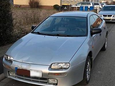Gebraucht Mazda 323F 88 PS (64 kW) 1998 Silber Coupé