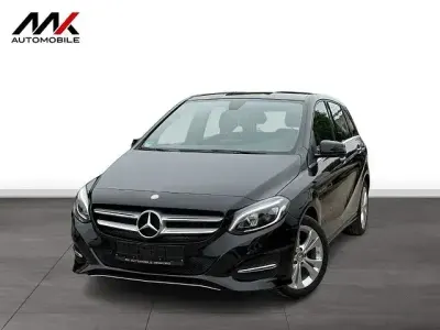 Gebraucht Mercedes B180 109 PS (80 kW) 2016 Kosmosschwarz Van / Kleinbus