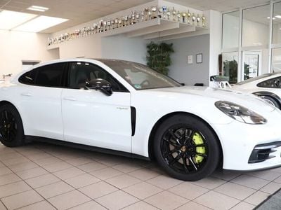 Porsche Panamera 4