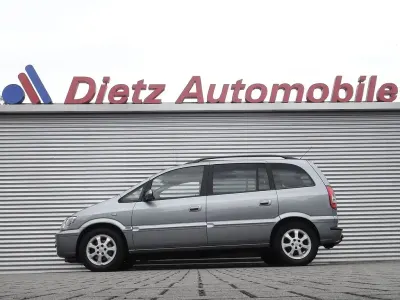 Gebraucht Opel Zafira Elegance 125 PS (91 kW) 2005 Silber Van / Kleinbus