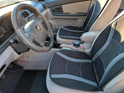 Gebraucht Kia Cerato 72 PS (52 kW) 2007 Silber Limousine