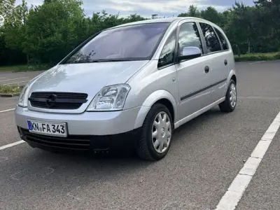Gebraucht Opel Meriva 101 PS (74 kW) 2004 Silber Van / Kleinbus