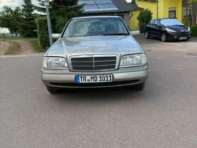 Gebraucht Mercedes C180 Elegance 122 PS (89 kW) 1997 Silber Limousine