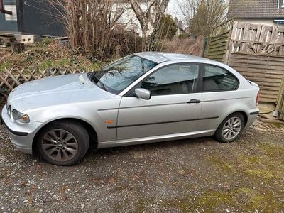 Second-hand BMW 316 115 CP (84 kW) 2004 Argintiu Berlinǎ