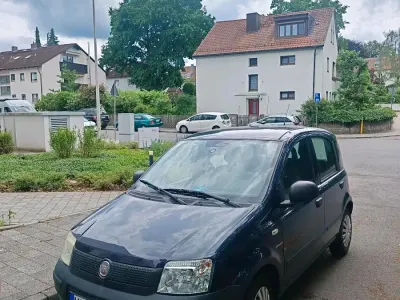 Gebraucht Fiat Panda 54 PS (39 kW) 2010 Schwarz Kleinwagen
