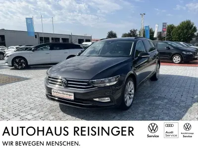 Gebraucht VW Passat Business 200 PS (147 kW) 2024 Grau Kombi