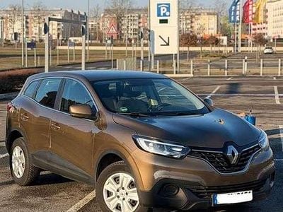 Gebraucht Renault Kadjar Life 131 PS (96 kW) 2018 Braun SUV