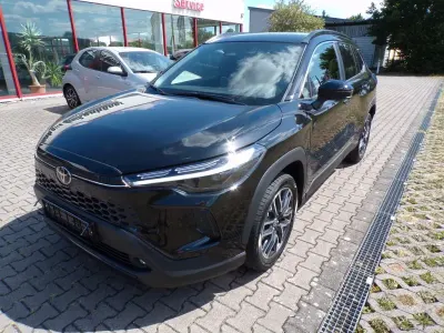 Neu Toyota Corolla Cross Comfort 179 PS (131 kW) 2026 Schwarz SUV