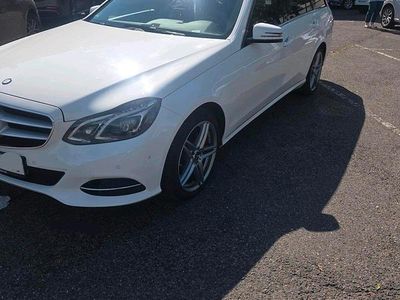 Mercedes E220