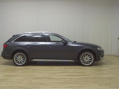 Gebraucht Audi A4 Allroad Ambiente 204 PS (150 kW) 2022 Grau Kombi