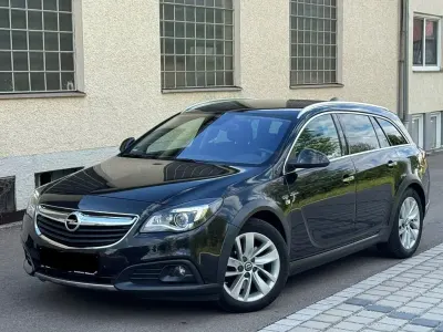 Gebraucht Opel Insignia Country Tourer 250 PS (183 kW) 2015 Schwarz Kombi