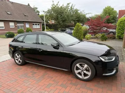 Gebraucht Audi A4 Advanced 163 PS (119 kW) 2021 Schwarz Kombi