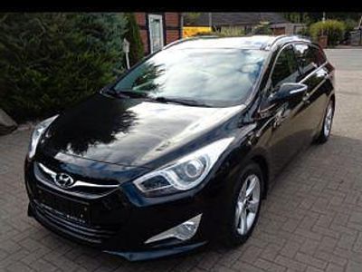 Gebraucht Hyundai i40 Premium 136 PS (100 kW) 2014 Schwarz Kombi