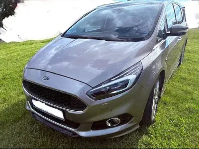 Gebraucht Ford S-MAX Titanium 179 PS (131 kW) 2017 Silber Van / Kleinbus