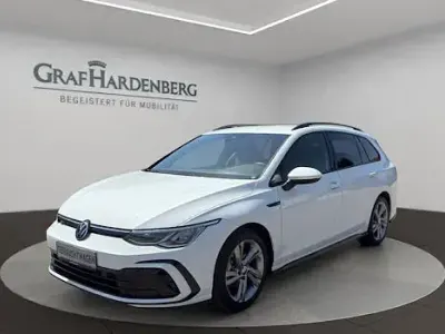 Gebraucht VW Golf VIII R-line 131 PS (96 kW) 2022 Weiß Kombi