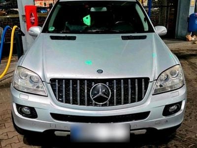 Gebraucht Mercedes ML280 190 PS (139 kW) 2008 Schwarz SUV