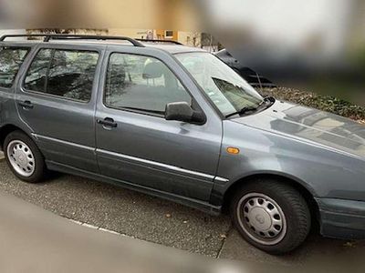 Grau Gebraucht 1996 VW Golf III Kombi | 2.700 €
