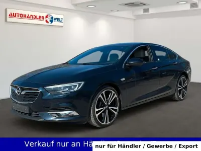 Second-hand Opel Insignia 260 CP (191 kW) 2017 Albastru Berlinǎ
