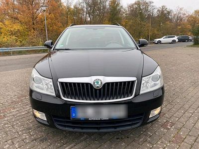 Schwarz Gebraucht 2012 Skoda Octavia Ambition Kombi | 5.500 €