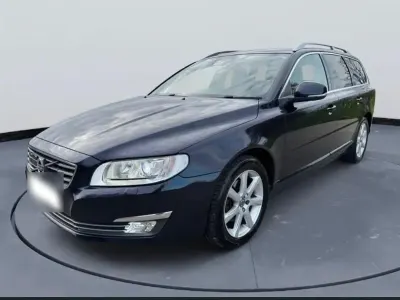 Usata Volvo V70 181 CV (133 kW) 2014 Blu Station wagon