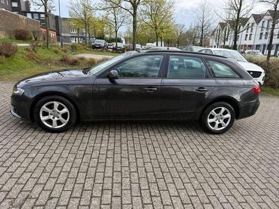 Gebraucht Audi A4 Ambiente 120 PS (88 kW) 2011 Grau Kombi