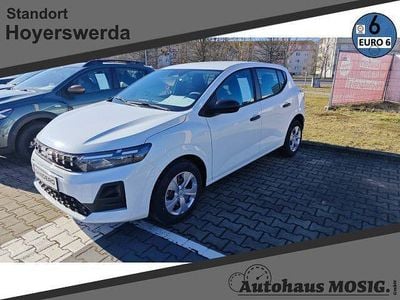 Neu Dacia Sandero Essentiel 67 PS (49 kW) 2026 Weiß Limousine