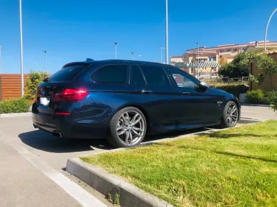 Gebraucht BMW M550 Performance 381 PS (280 kW) 2013 Blau Limousine