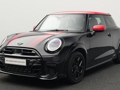 Schwarz Gebraucht 2024 Mini Cooper Kleinwagen | 29.051 € (Fairer Preis)