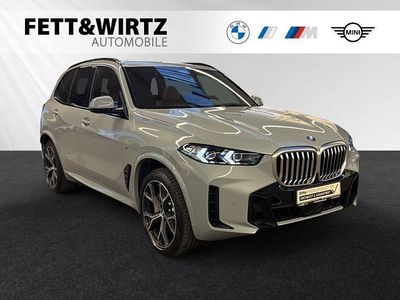 Brooklyn grau metallic Gebraucht 2025 BMW X5 M Sport SUV | 86.800 € (Fairer Preis)