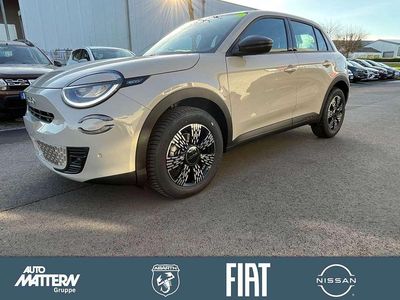 Neu Fiat 600 110 PS (80 kW) 2025 636  cappuccino beige SUV
