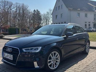 Gebraucht Audi A3 150 PS (110 kW) 2017 Blau Limousine