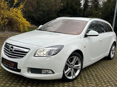 Gebraucht Opel Insignia OPC 160 PS (117 kW) 2011 Weiß Kombi