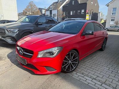 Gebraucht Mercedes CLA180 Shooting Brake Night 109 PS (80 kW) 2015 Rot Kombi