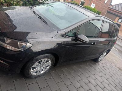 Gebraucht VW Touran Comfortline 116 PS (85 kW) 2016 Schwarz Van / Kleinbus
