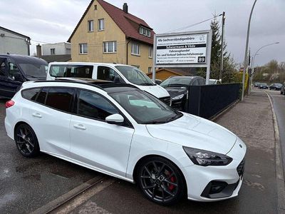 Gebraucht Ford Focus ST 190 PS (139 kW) 2022 Weiß Kombi