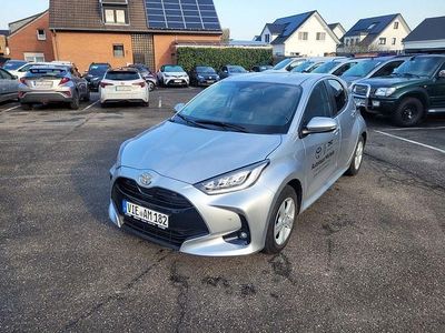 Gebraucht Toyota Yaris Comfort 116 PS (85 kW) 2025 Silber Kleinwagen
