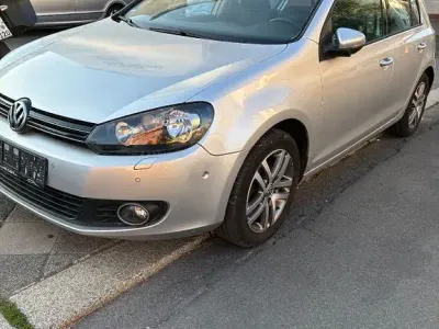 Gebraucht VW Golf Plus Cross Style 122 PS (89 kW) 2011 Silber Van / Kleinbus