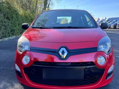 Gebraucht Renault Twingo 75 PS (55 kW) 2013 Rot Kleinwagen