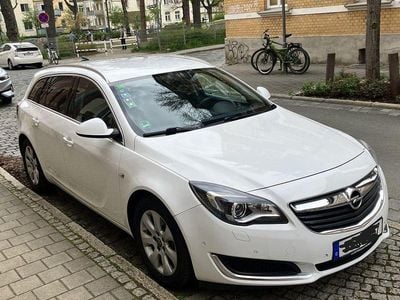 Usado Opel Insignia 170 HP (125 kW) 2016 Branco Carrinha