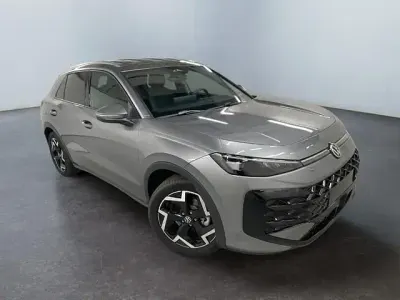 Neu VW T-Roc R-line 150 PS (110 kW) 2026 SUV