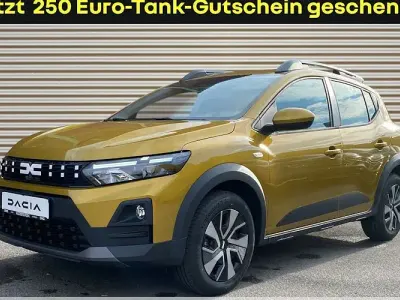 Nuova Dacia Sandero Expression 110 CV (80 kW) 2026 Giallo Berlina