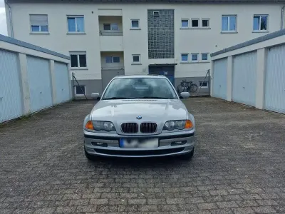 Brugt BMW 325 192 HK (141 kW) 2001 Sølv Sedan