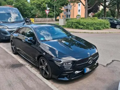 Gebraucht Mercedes CLA200 AMG line 163 PS (119 kW) 2024 Schwarz Coupé