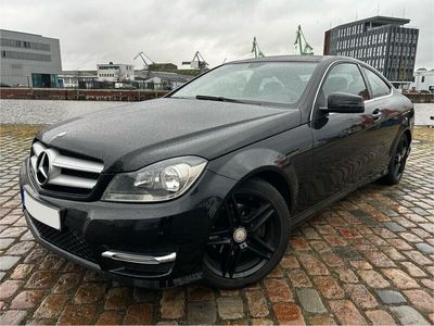 gebraucht Mercedes 180 C-CoupeCGI Schwarz Pano Automatik