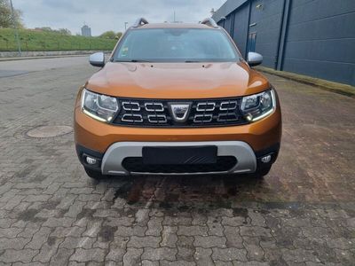 gebraucht Dacia Duster SCe 115 2WD 1.6 Prestige 1.Hand LEDER LED