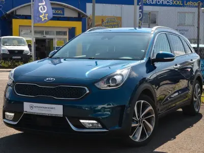 Używany Kia Niro Spirit 105 KM (77 kW) 2016 Niebieski SUV